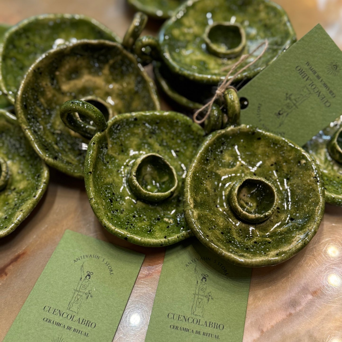 Cuencolabro verde: Musgo de bosque mediterráneo