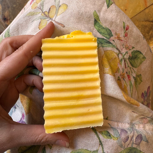 Jabón artesano limón (🍋felicidad)