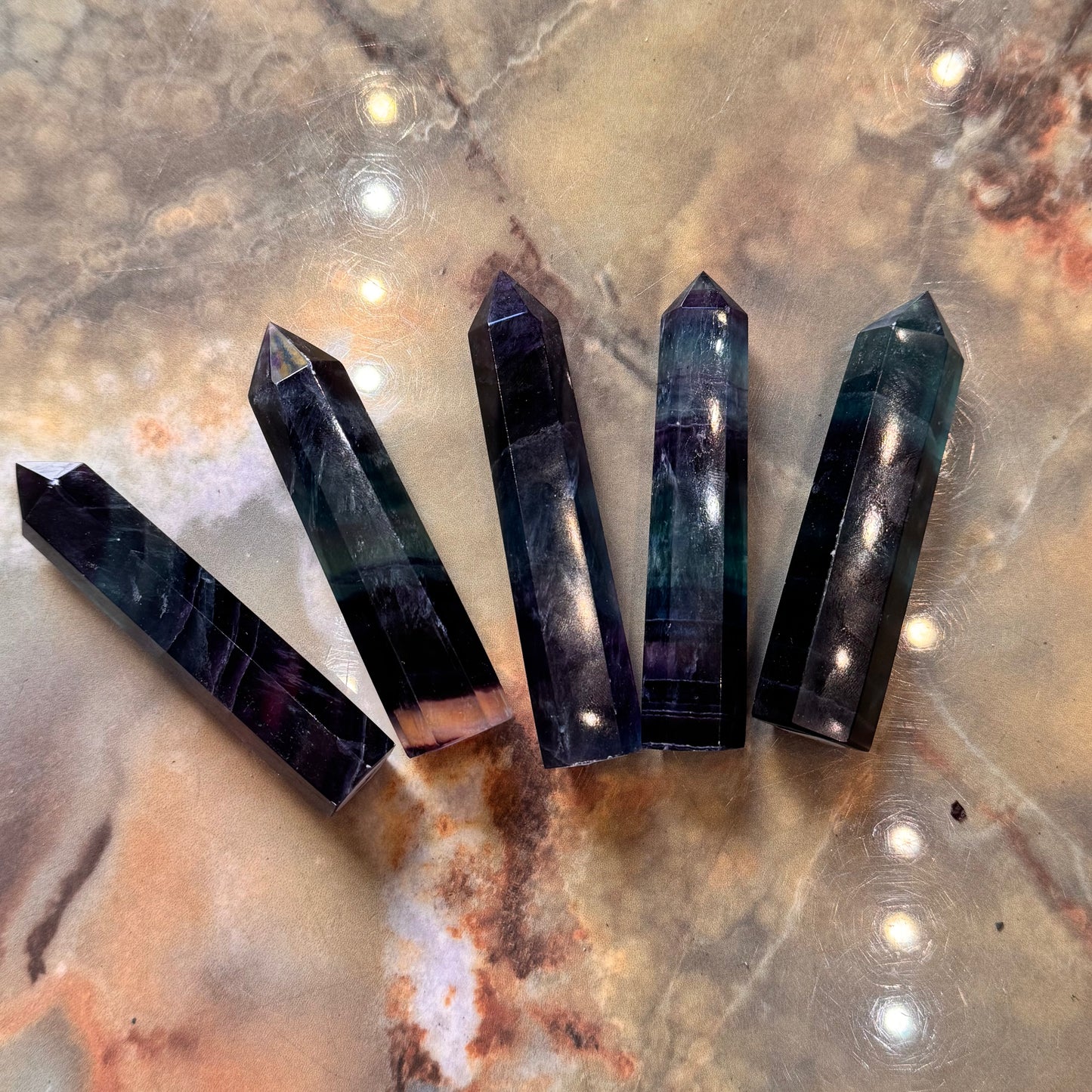 Puntas de fluorita oscura (50gr-70gr)