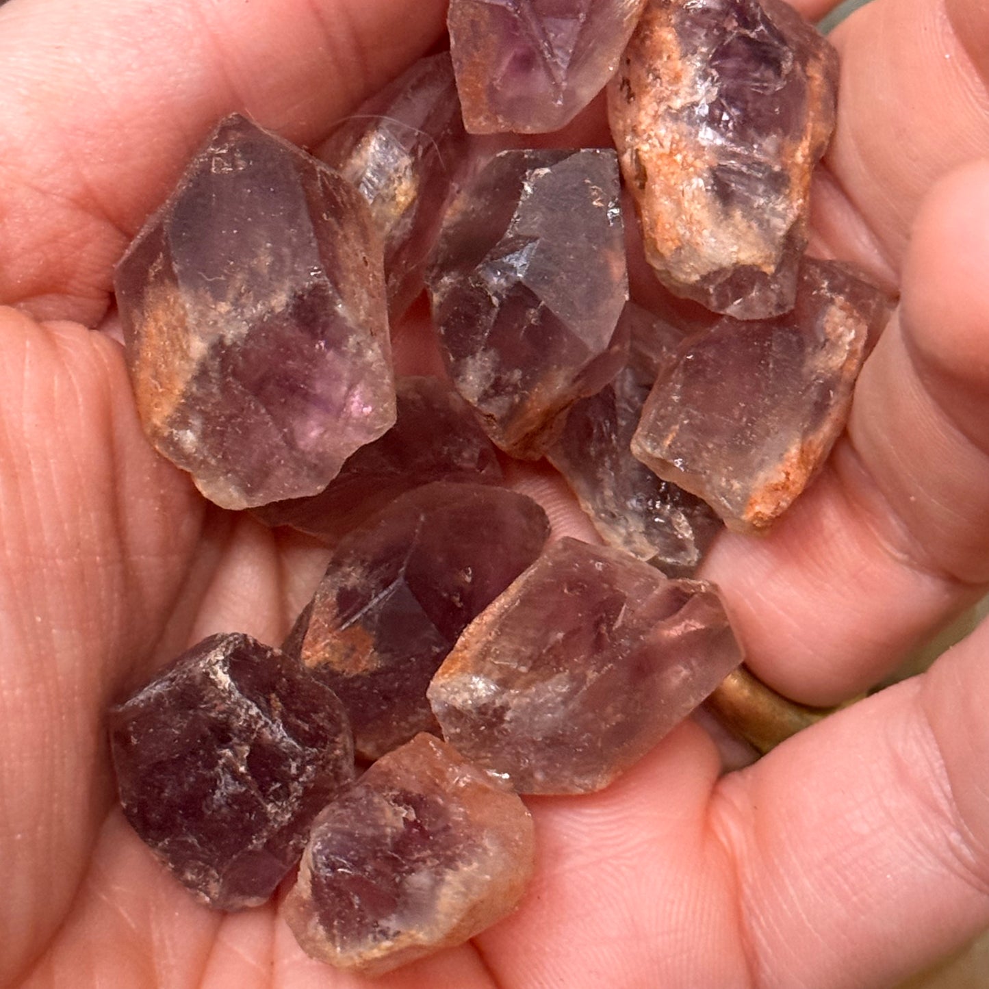 Punta rústica de Amatista fantasma de Zambia