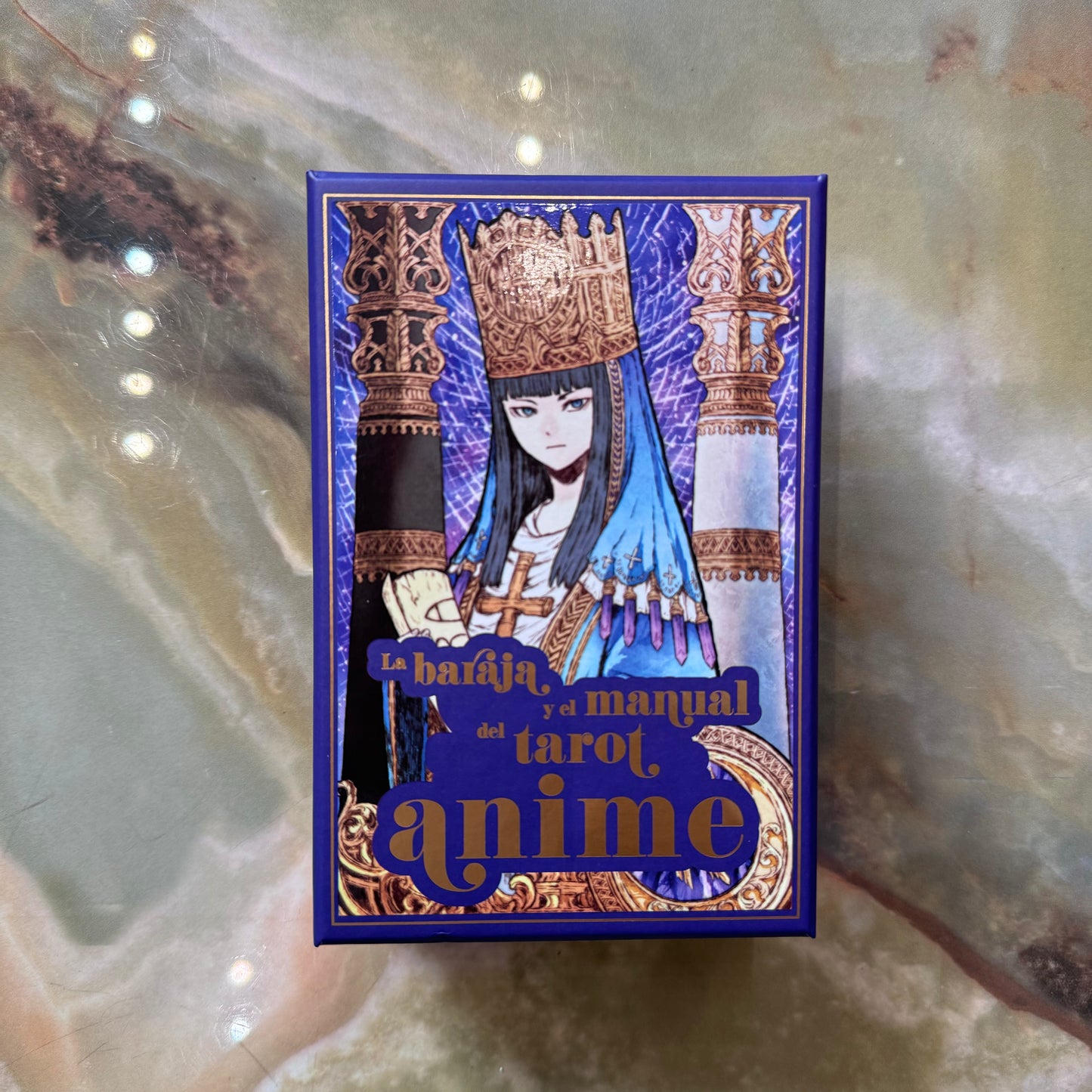 La baraja y el manual del Tarot del Anime
