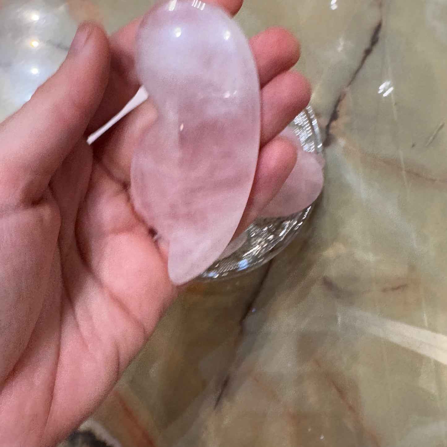 Gua sha cuarzo rosa forma calabaza