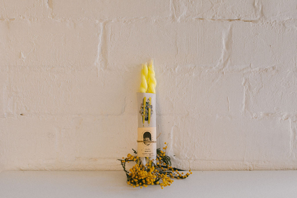 Vela ritual amarilla MIMOSA larga trenzada
