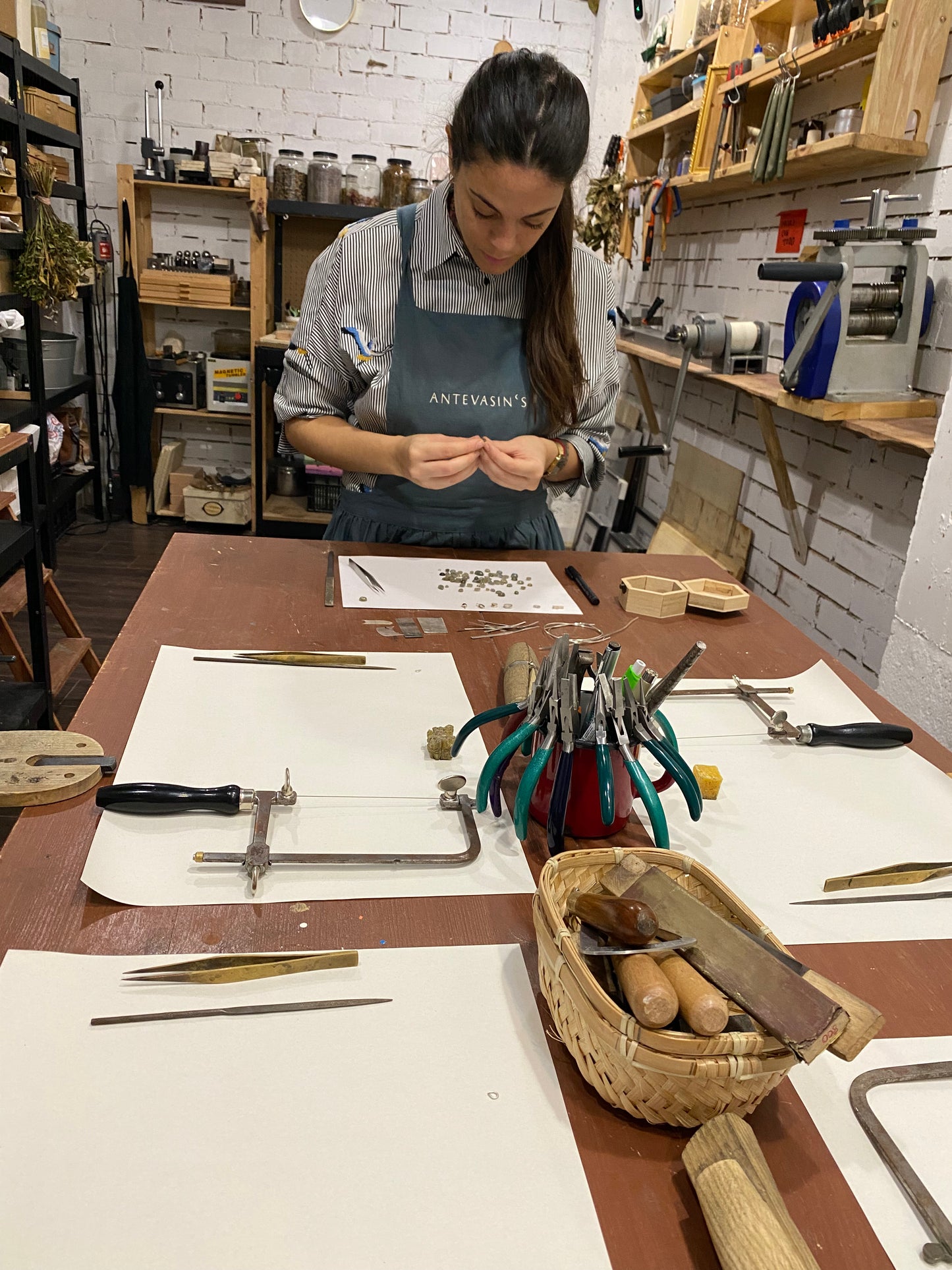 Taller de Crear un Colgante con la Piedra de tu signo (u otra)