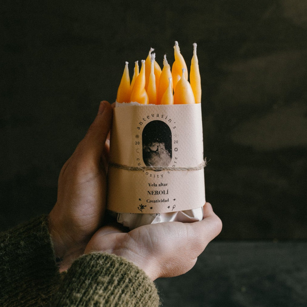 NEROLI  Pack 12 velas mixto de cortas  (Vela ritual Naranja: Creatividad)