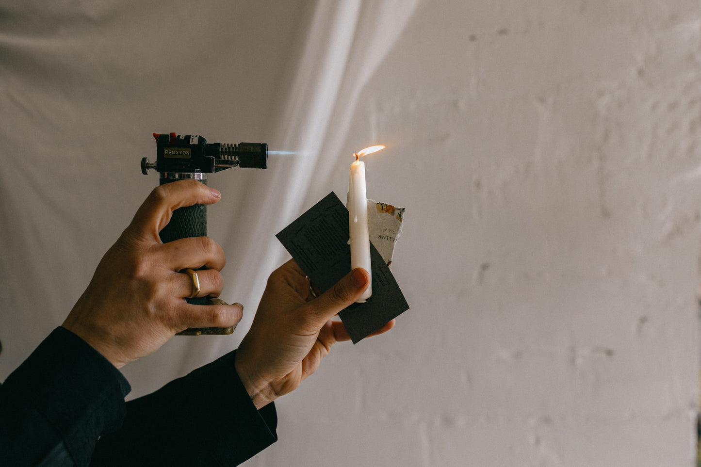 PAPIRO Corta y mediana  15gr (Vela ritual Blanca: Abrir Camino y Claridad)