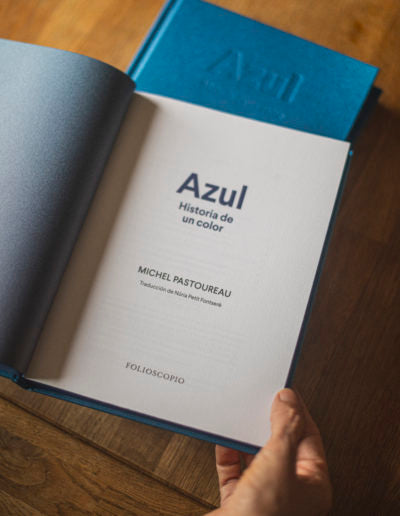 Azul, historia de un color. Folioscopio
