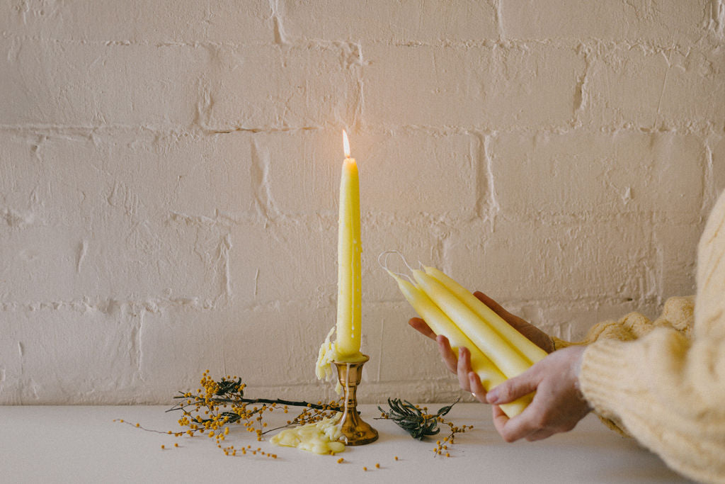 Vela ritual amarilla MIMOSA  larga gordita