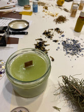 Cargar imagen en el visor de la galería, Taller de velas de cera de soja en tarro
